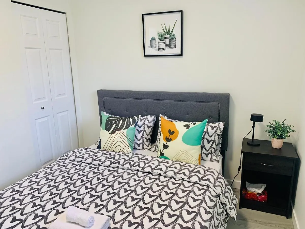 Cozy Vancouver Home And Free Parking-Ideal Gateway 0*,  Kanada