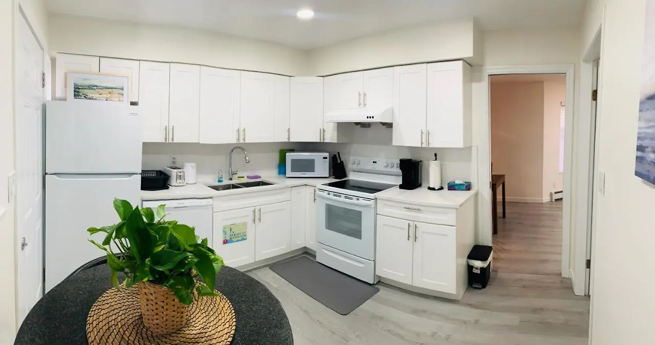 Semesterbostad Cozy Vancouver Home And Free Parking-Ideal Gateway Kanada